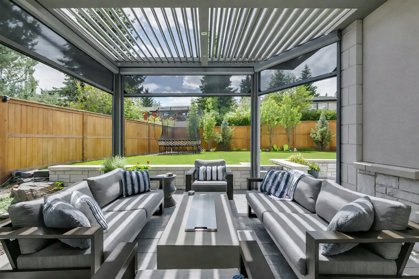 Screen room installation